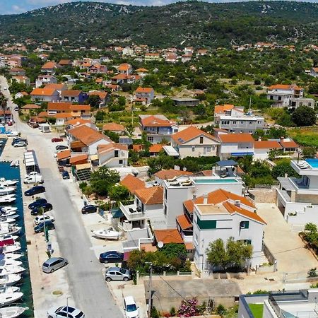 Villa Adastra Vinišće Esterno foto