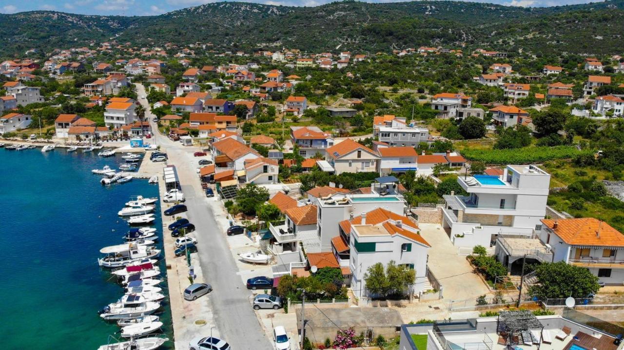 Villa Adastra Vinišće Esterno foto