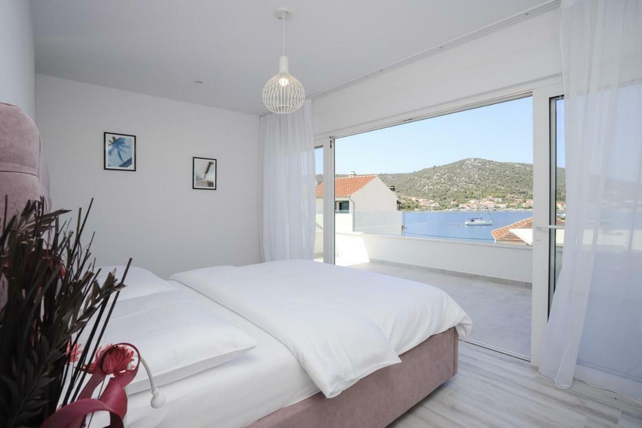 Villa Adastra Vinišće Esterno foto