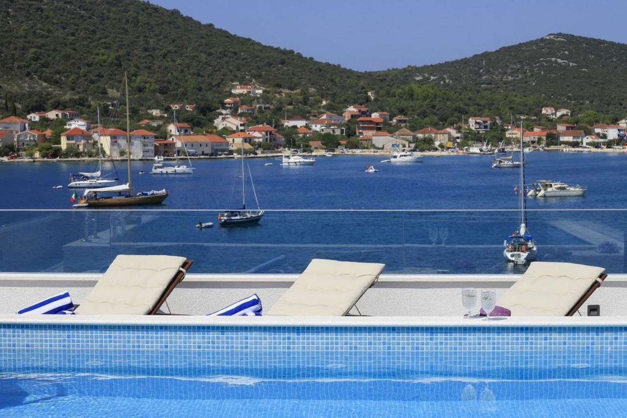 Villa Adastra Vinišće Esterno foto
